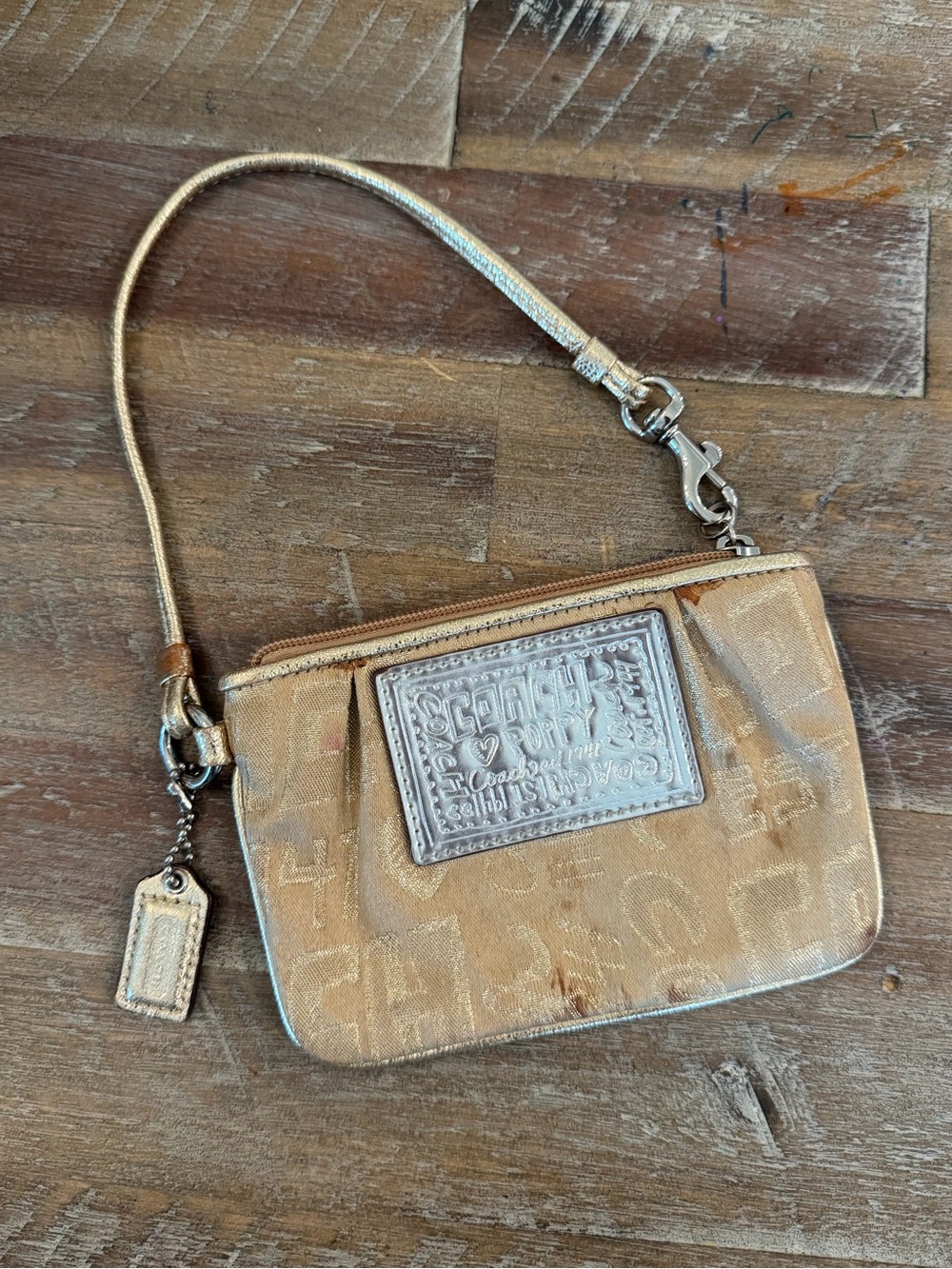 Coach Poppy Storypatch Metallic Gold Wristlet Clutch Y2K